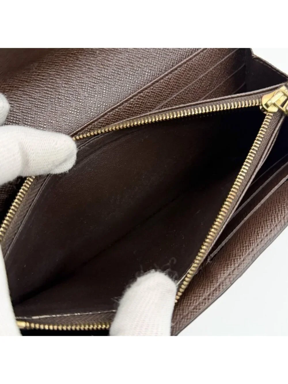 Louis Vuitton Portefeuille Sarah Damier Bifold Wallet Leather
